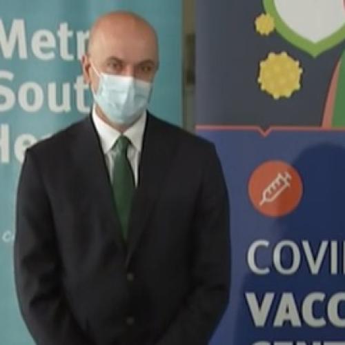 Gold Coast passes peak of COVID transmission as Qld records 10,000 new cases, 13 deaths