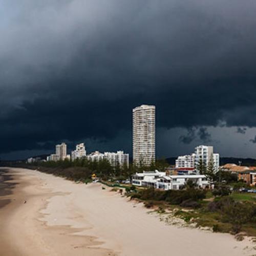 Severe thunderstorm warning issued for the Gold Coast