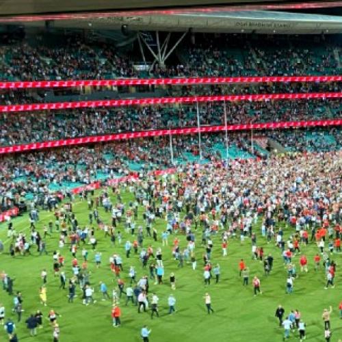 Swans hail ‘humble superstar’ Franklin