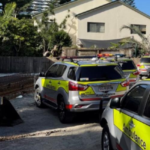 Man injured in nasty accident on Gold Coast construction site