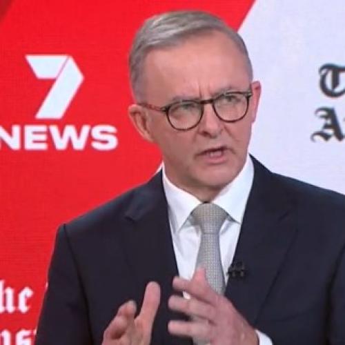 Leaders clash over wage rise for low paid
