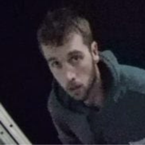 WATCH: Manhunt underway for alleged Surfers Paradise burglar