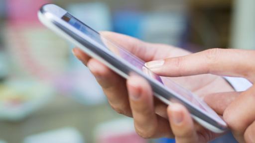 Gold Coast Vodafone customers spends over 100 hours on single phone call