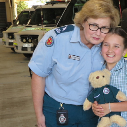 9yo Gold Coast girl honoured for saving mum’s life