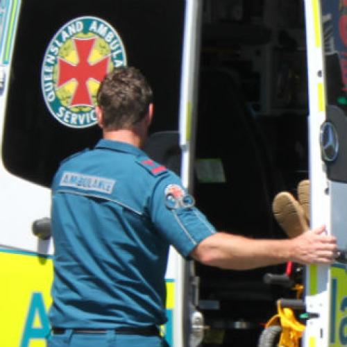 Man in a serious condition after falling from roof of Gold Coast home