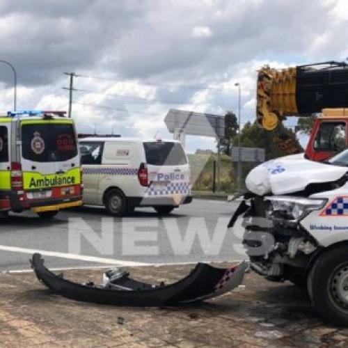 Officers hospitalised after police van collides with car on Gold Coast