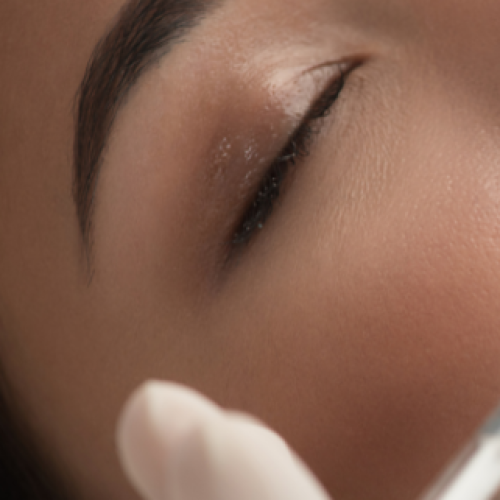 Ministers flag cosmetic surgery crackdown