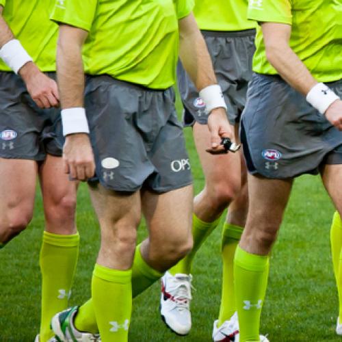 Umpire arrested over suss Brownlow bets
