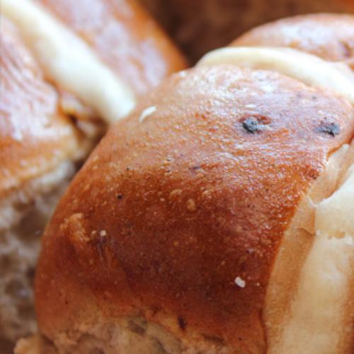 Hot cross bun great debate is back as Easter fave hits stores