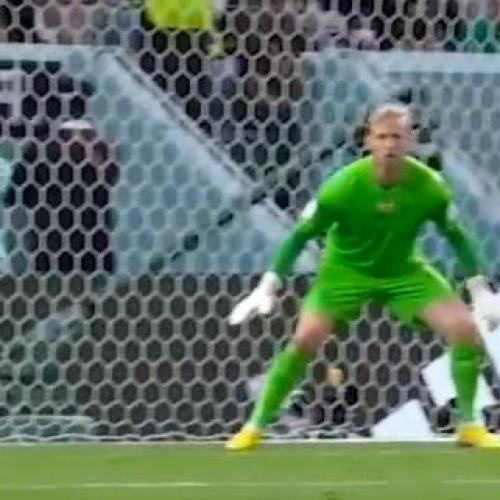 Socceroos down Danes for World Cup glory