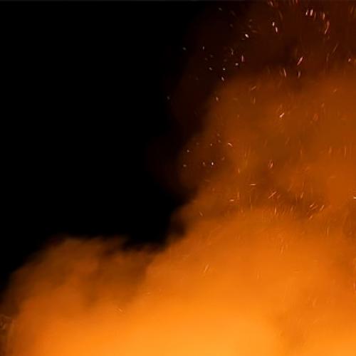 Firies battle Gold Coast toilet block blaze