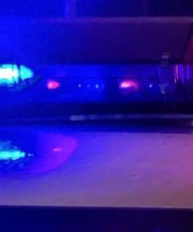 Gold Coast residents barricade street to stop alleged thieves