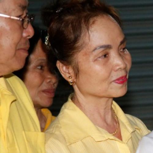 Captain of Thai ‘cave boys’ soccer team dies in UK