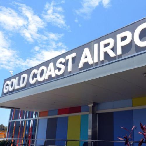 Holiday travel rush is on as thousands flock to the Gold Coast