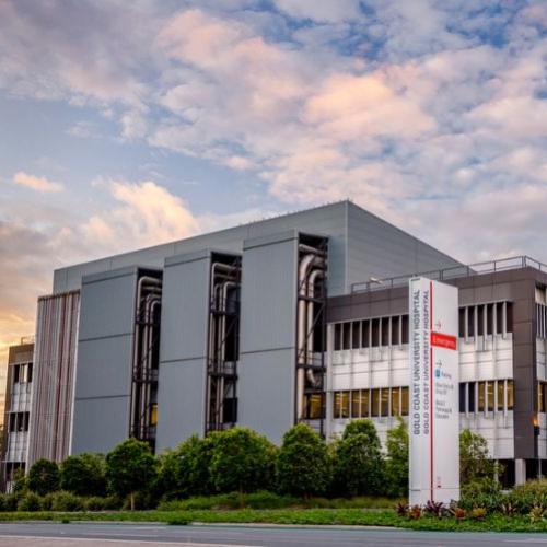 Man dies in Gold Coast hospital after being hit by van in Byron