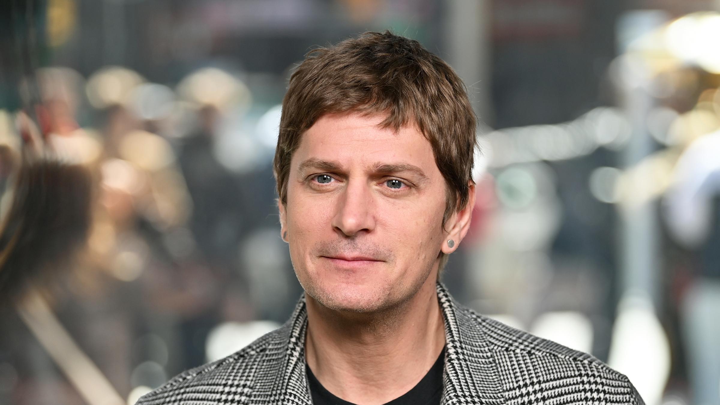 Rob Thomas Explains His Award Winning Music Formula & Personal Song Meaning(01)