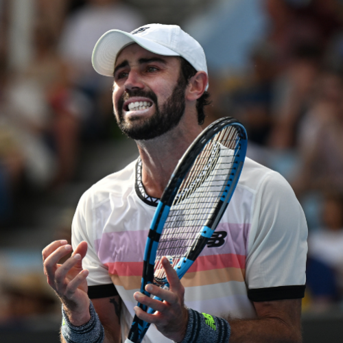 Thompson sets up a dream Wimbledon date with Djokovic
