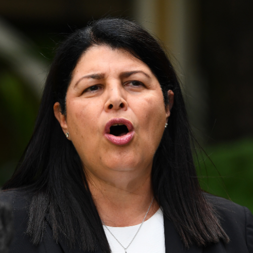 Qld imposing all-day phone ban on state school students