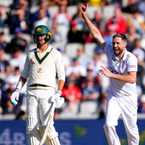 Australia's missed chances keep England in the Ashes