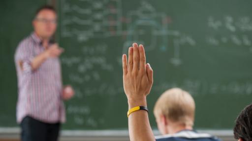 Gold Coast teachers to walk off the job for 24 hours