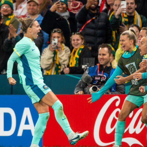 Matildas beat Canada to reach World Cup knockouts
