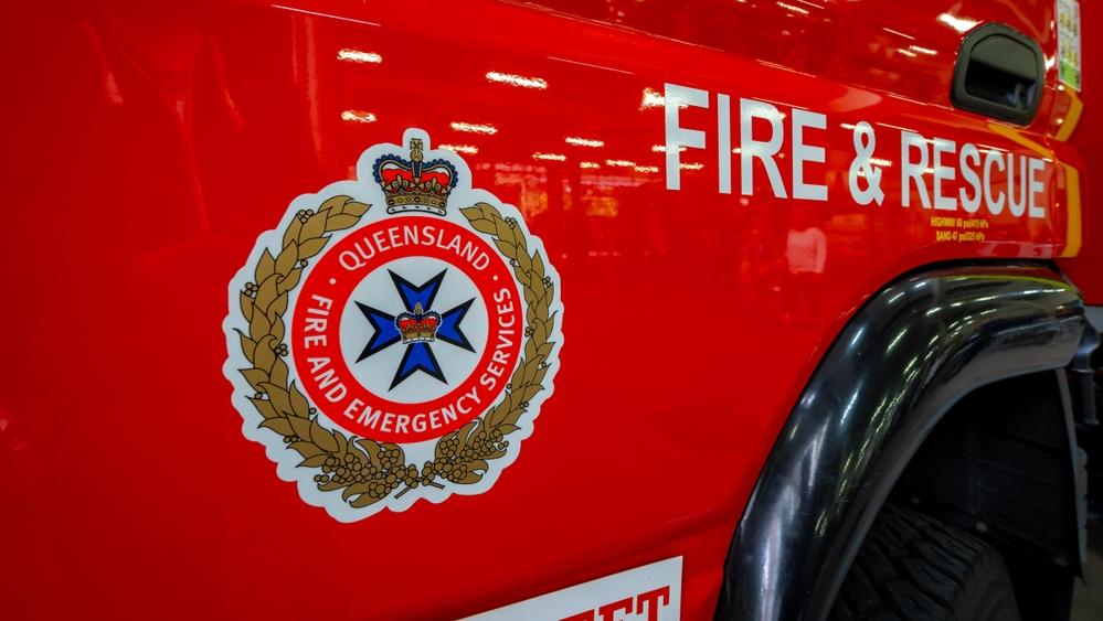 Firefighters rush to massive house fire in Varsity Lakes