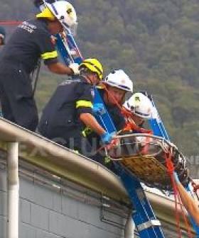 Paraglider crashes into roof of hinterland cafe after landing mishap