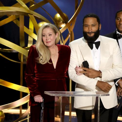 Christina Applegate Receives Emotional Standing Ovation At The Emmy Awards