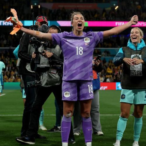 Mackenzie Arnold’s Iconic Matildas Jersey Sells Out in Record Time