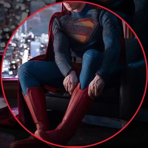 First Look at New Superman in the Iconic Suit