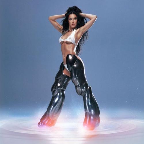 Sexy, Confident and Intelligent are the Themes of Katy Perry’s Latest Hit