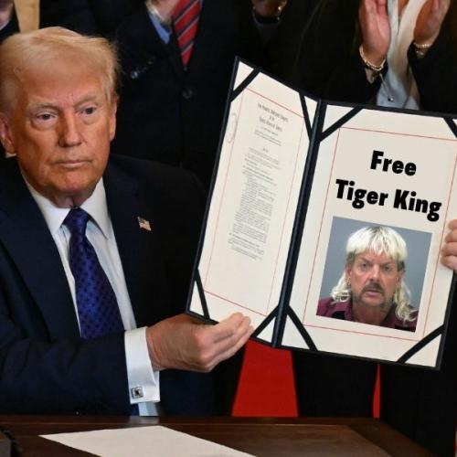 Tiger King Joe Exotic Desperately Pleads With Trump to be Pardoned
