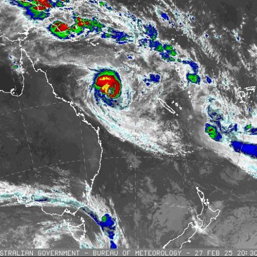 Warnings issued as Gold Coast prepares to feel the presence of TC Alfred