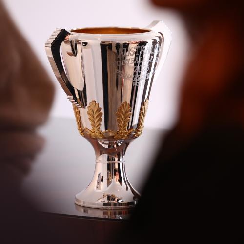 AFL Premiership Cup lands on the Gold Coast with Gary Ablett Jr.