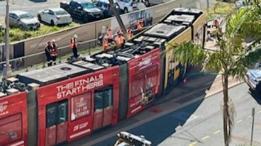 Tram derailment continues to cause chaos in Surfers Paradise