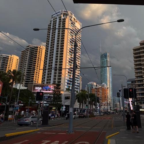 STORM WARNING: Severe thunderstorms lash the Gold Coast