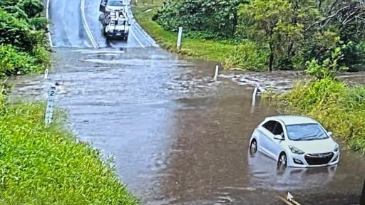 Local roads flooded as heavy rain unleashes on Gold Coast