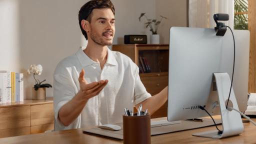 This Webcam Follows You Around the Room: Insta360 Link 2 Pro’s Review