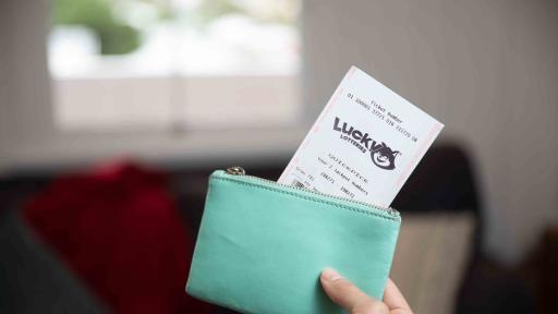 Search for mystery Gold Coast lotto winner continues