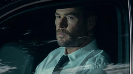 Chris Hemsworth is Back to His Best in the Heist Thriller ‘Crime 101’