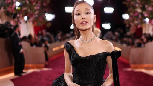 Ariana Grande Tears Up on Stage Following Rumoured Breakup