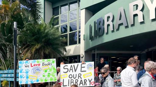 Locals win temporary reprieve for Burleigh Heads library