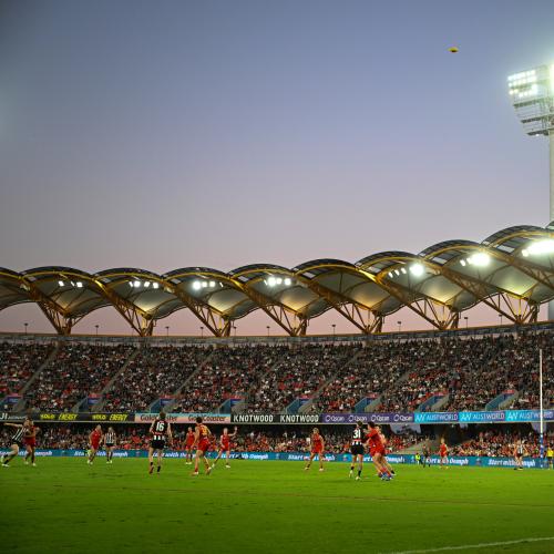 Gold Coast Suns stand by players amid viral toilet video