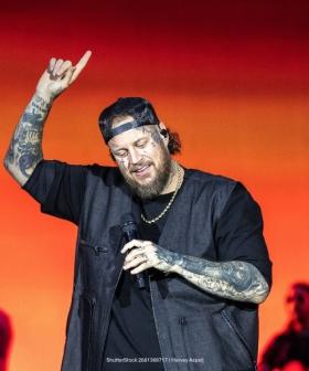 Jelly Roll pays moving tribute to Dolly Parton on late-night TV