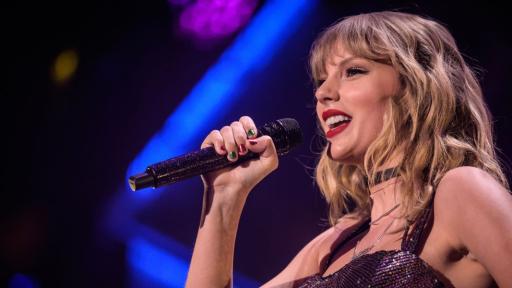 “Patient Zero”: Taylor Swift Drops Surprise Single Announcement – and you don’t have long to pre-order!